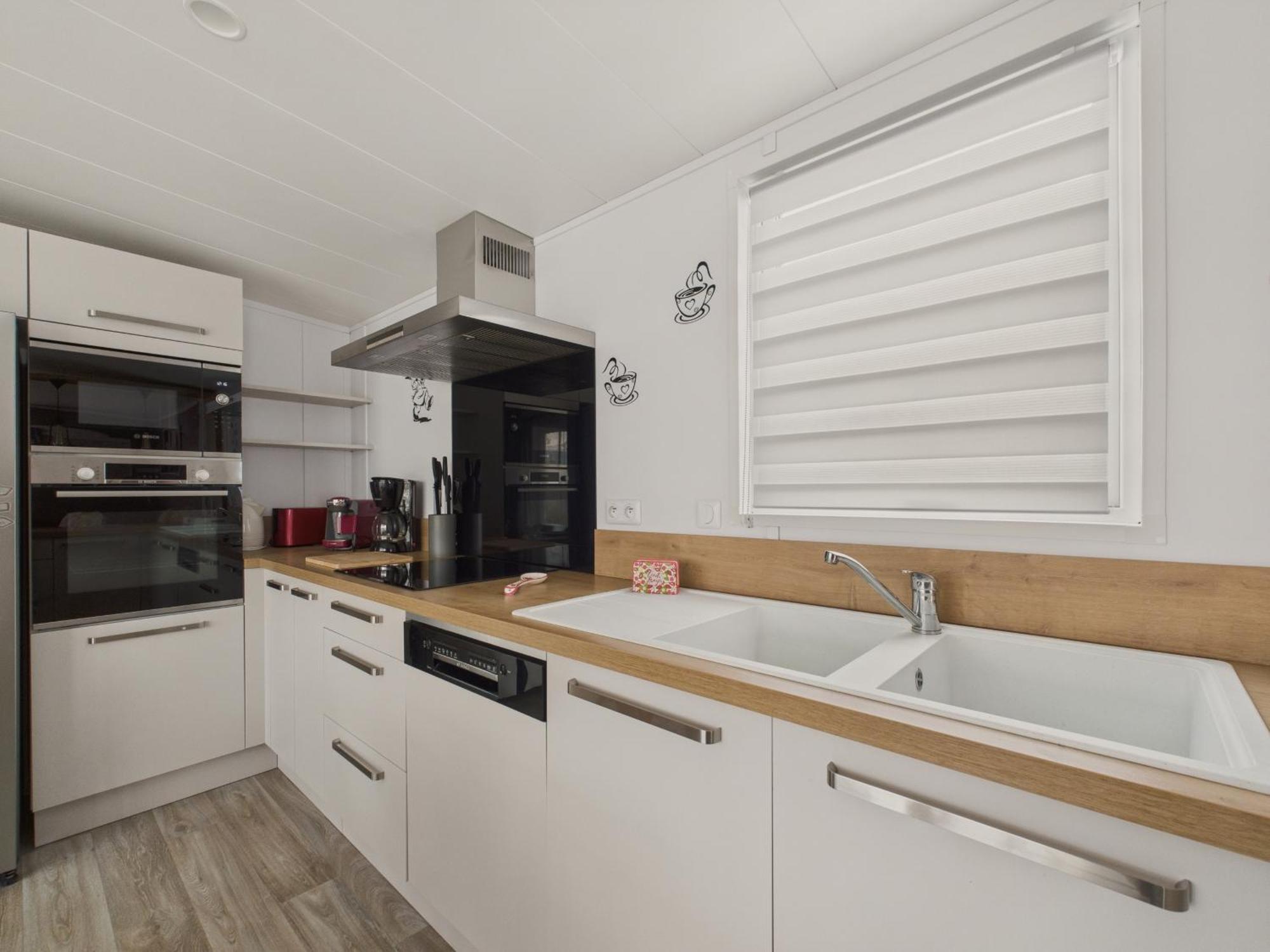 Joli Chalet Pour 6 - Domaine Avec Piscine Бретиньоль-сюр-Мер Экстерьер фото